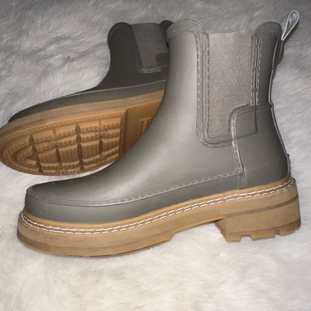 Hunter Chelsea rain boots